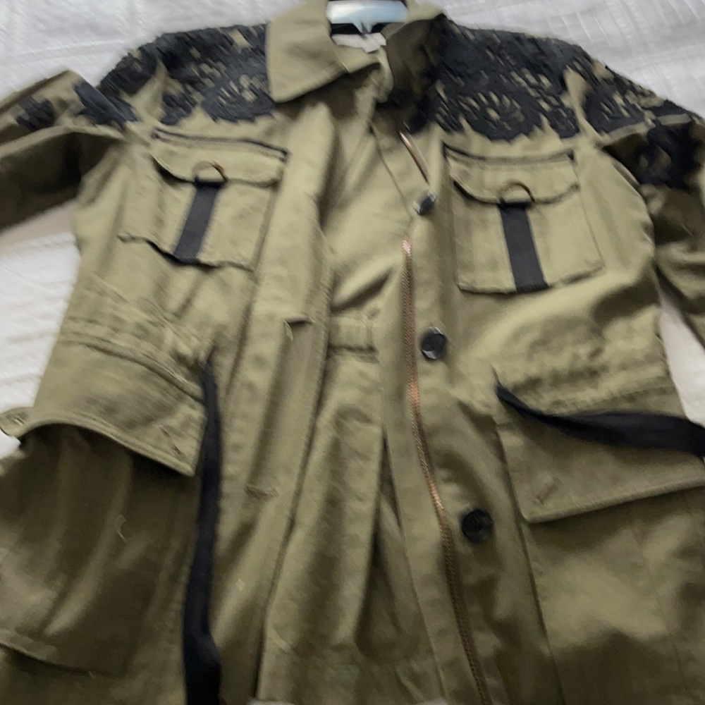 Gorgeous Veronica Beard Jacket Size 6